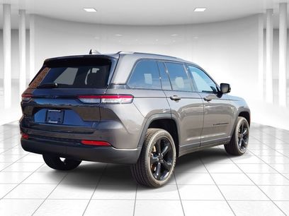 Used 2023 Jeep Grand Cherokee Altitude
