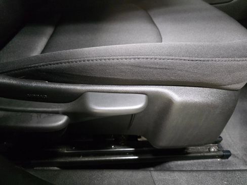 Used 2022 Chevrolet Malibu LT FWD image 25