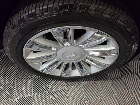 Used 2017 Cadillac Escalade Platinum RWD image 39