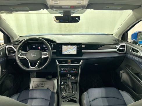 Certified 2025 Volkswagen Taos SEL image 25