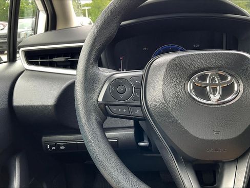 Used 2026 Toyota Corolla LE FWD image 23
