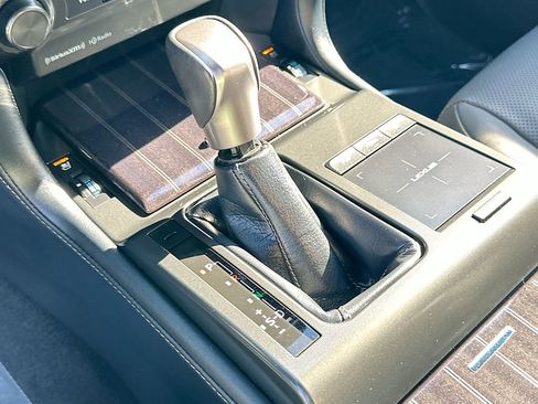 Used 2023 Lexus GX 460 Premium image 18