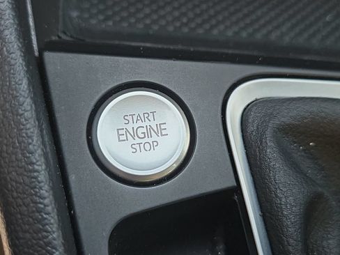 Certified 2024 Volkswagen Jetta SE FWD image 26