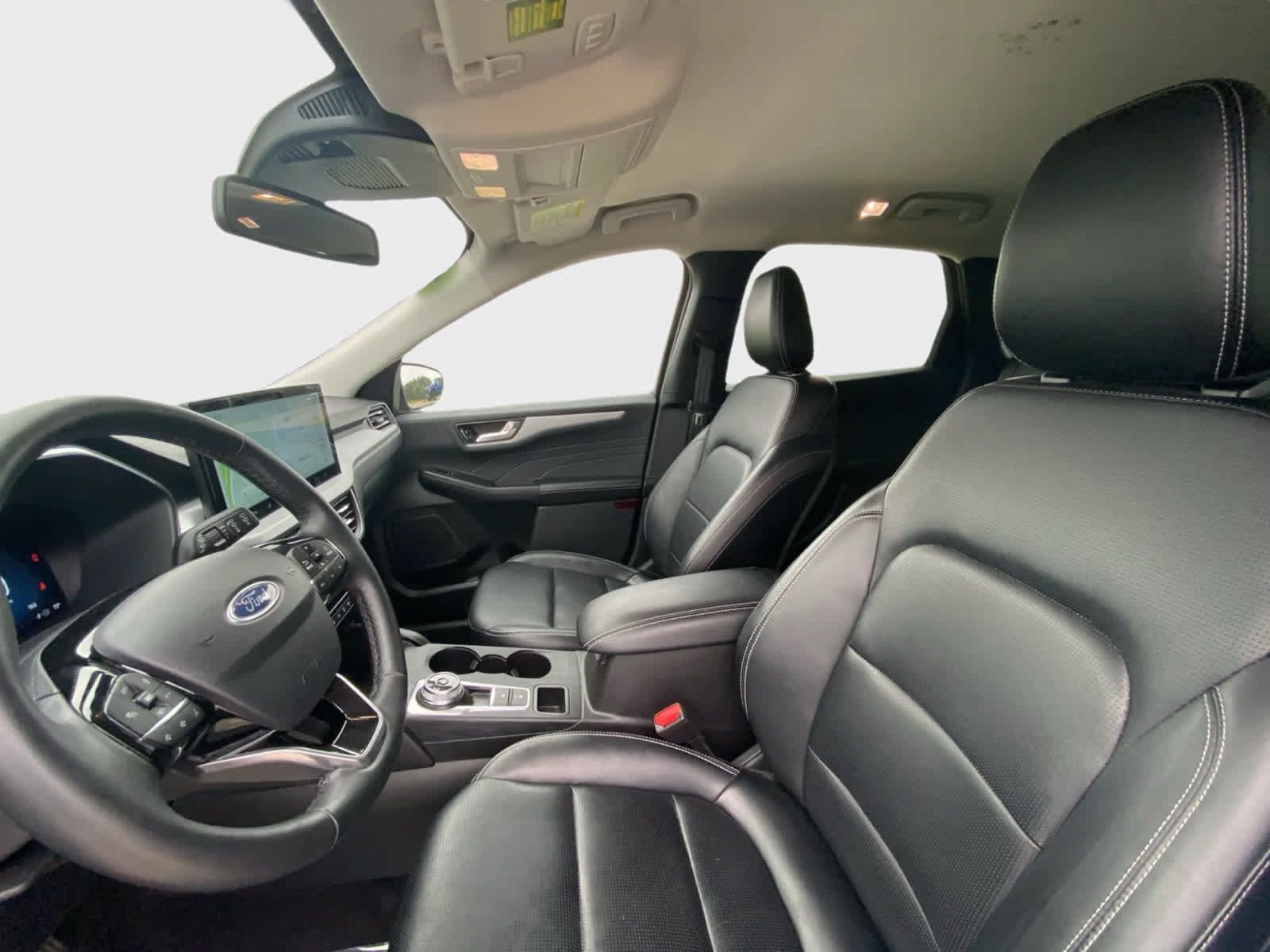 Used 2025 Ford Escape Platinum AWD/4WD image 12