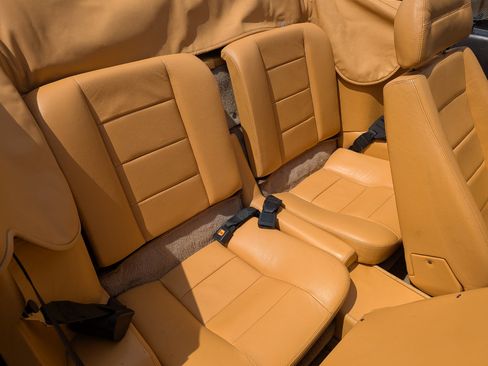 Used 1989 Ferrari Mondial Cabriolet image 32