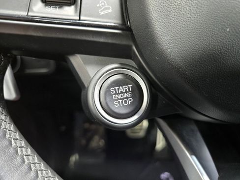 Used 2022 Alfa Romeo Stelvio Veloce image 18