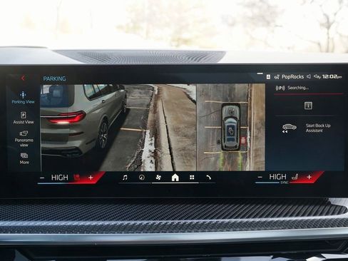 Used 2026 BMW X7 M60i image 26