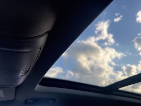 Used 2019 Chevrolet Blazer LT w/ Sun and Wheels Package FWD image 34