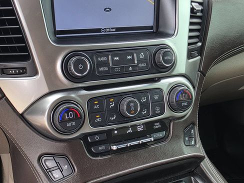 Used 2017 Chevrolet Tahoe Premier RWD image 18