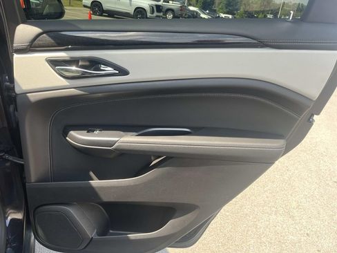 Used 2016 Cadillac SRX Luxury w/ Driver Awareness Package AWD/4WD image 21