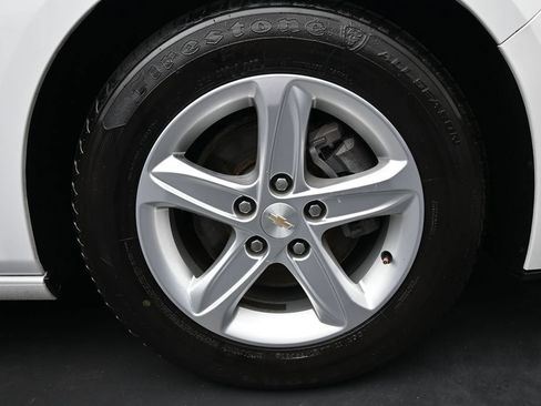 Used 2022 Chevrolet Malibu LT FWD image 10