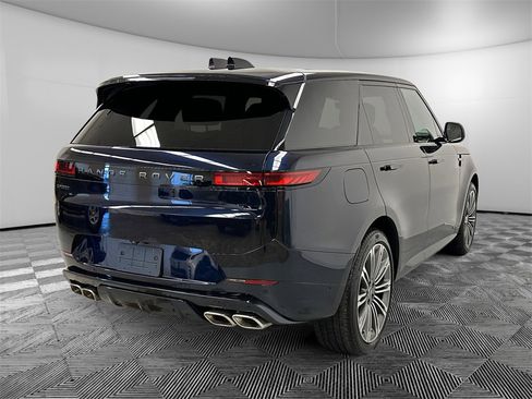 Used 2025 Land Rover Range Rover Sport Autobiography image 5