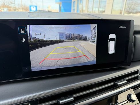 Used 2025 Hyundai Santa Fe SEL image 5