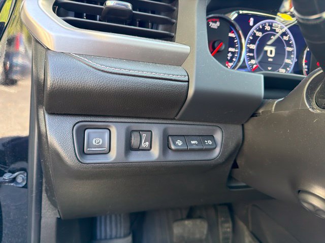 Used 2023 GMC Acadia Denali w/ Black Diamond Edition FWD image 22