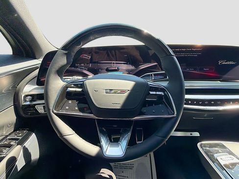 New 2026 Cadillac Lyriq V AWD/4WD image 40