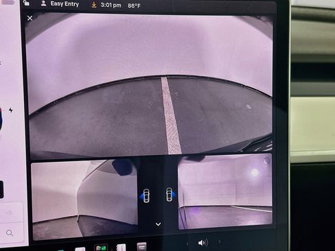 Used 2021 Tesla Model Y Long Range AWD/4WD image 21