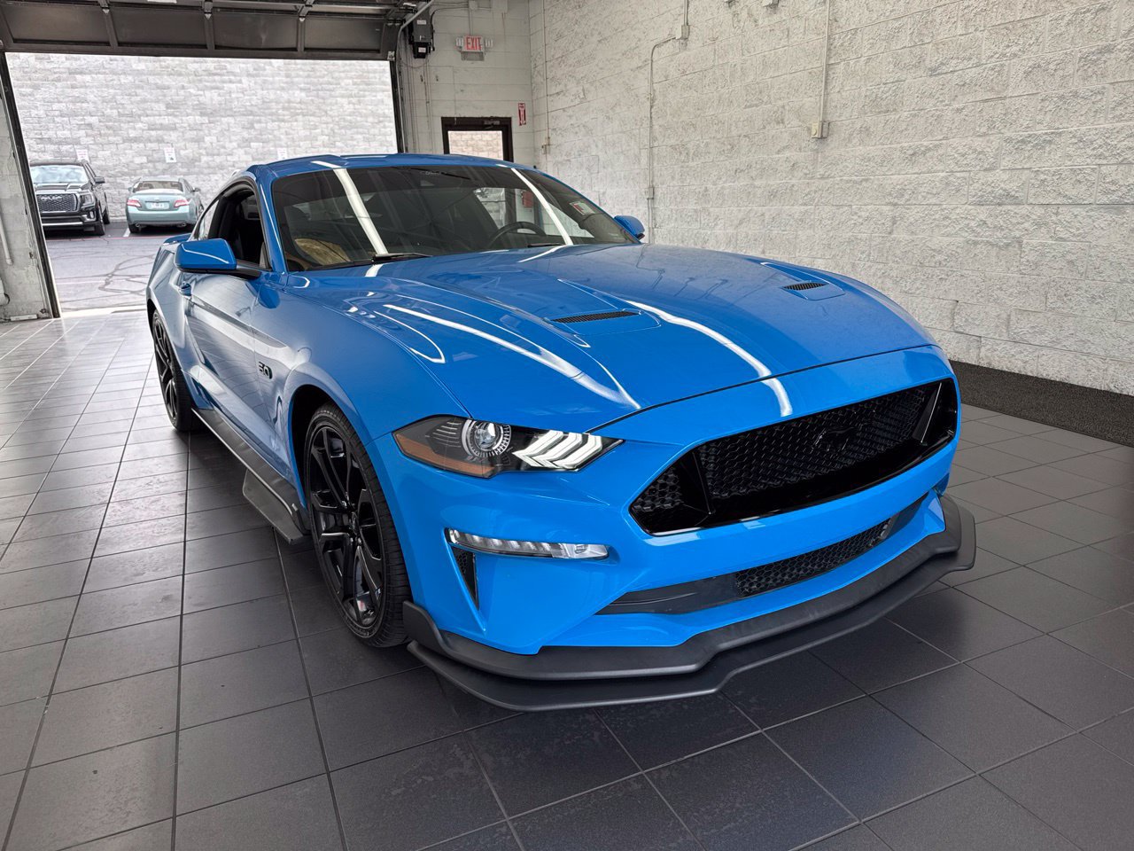Used 2023 Ford Mustang GT Premium RWD image 2