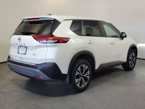 Used 2023 Nissan Rogue SV FWD image 6