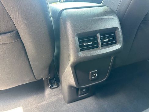 Used 2020 Chevrolet Equinox LT FWD image 20