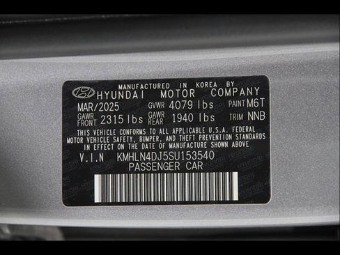 Used 2025 Hyundai Elantra Limited FWD image 22