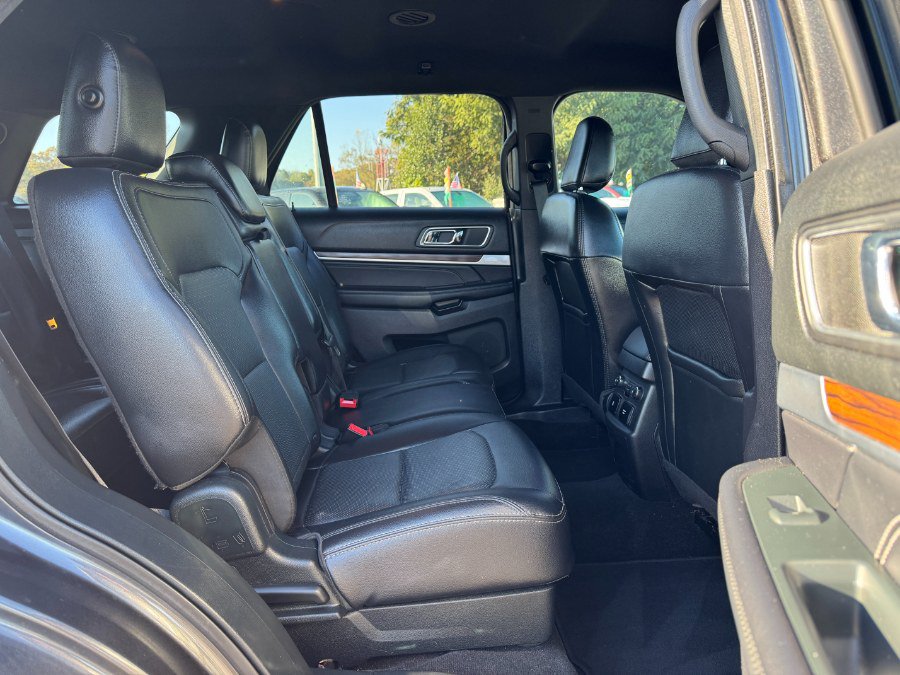 Used 2019 Ford Explorer Limited w/ Class III Trailer Tow Package AWD/4WD image 19