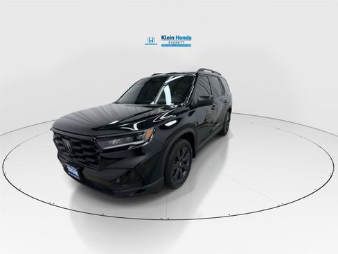 Certified 2025 Honda Pilot Sport image 6
