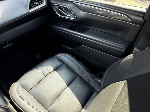 Used 2024 Chevrolet Suburban RST w/ Luxury Package image 16