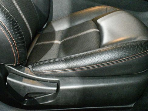 Used 2023 Nissan Altima 2.5 SR FWD image 14