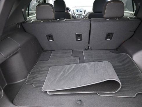 Used 2024 Chevrolet Equinox LT image 25