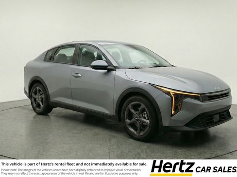 Used 2025 Kia K4 FWD image 1