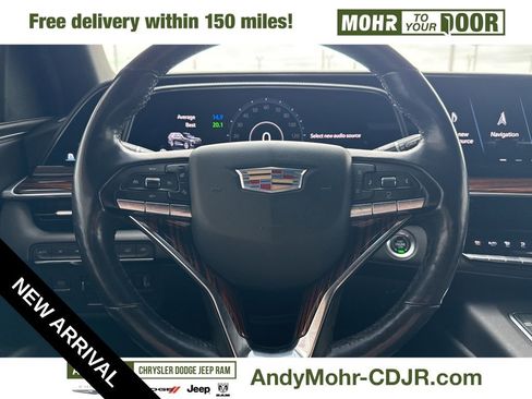 Used 2021 Cadillac Escalade ESV Premium Luxury w/ Driver Assist Tech Package image 16