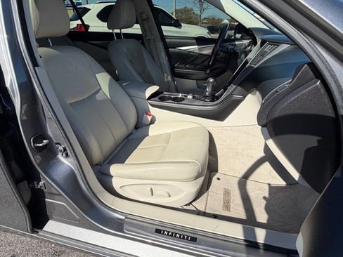 Used 2014 INFINITI Q50 Premium w/ Navigation Package image 39