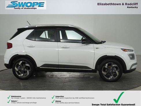 New 2026 Hyundai Venue SEL image 2