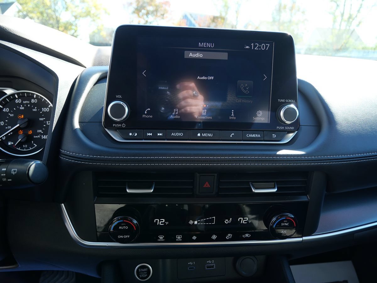 Used 2023 Nissan Rogue SV AWD/4WD image 13