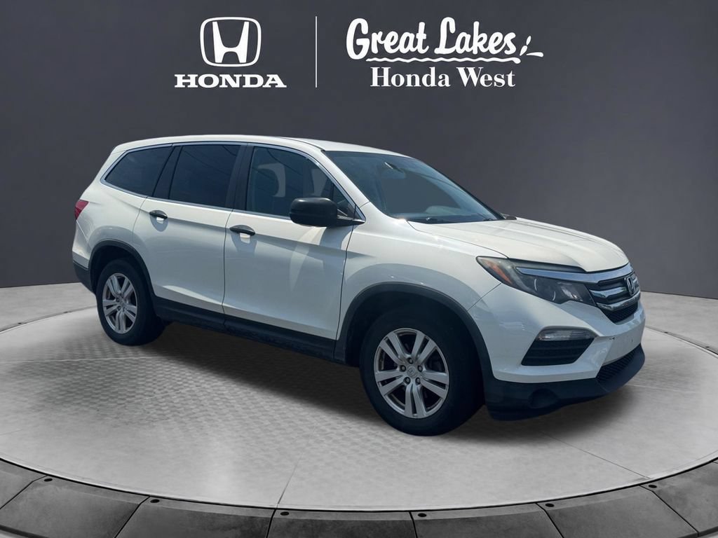 Used 2017 Honda Pilot LX image 4