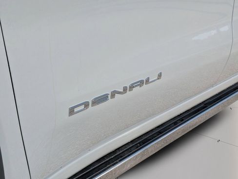 Used 2025 GMC Sierra 1500 Denali Ultimate AWD/4WD image 9