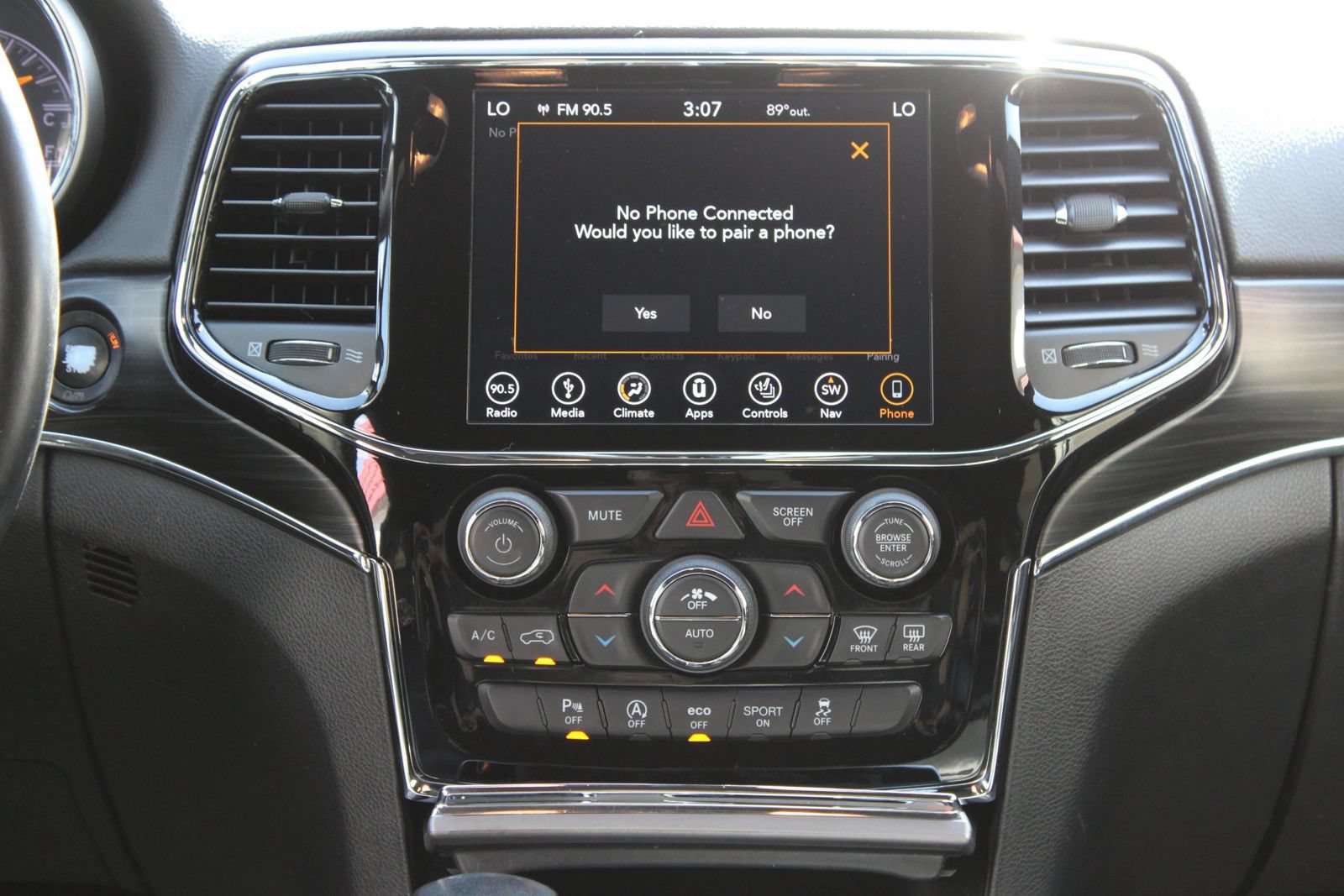 Used 2019 Jeep Grand Cherokee Limited AWD/4WD image 20