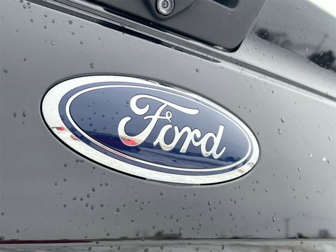 Used 2019 Ford F150 XLT w/ Equipment Group 302A Luxury image 12