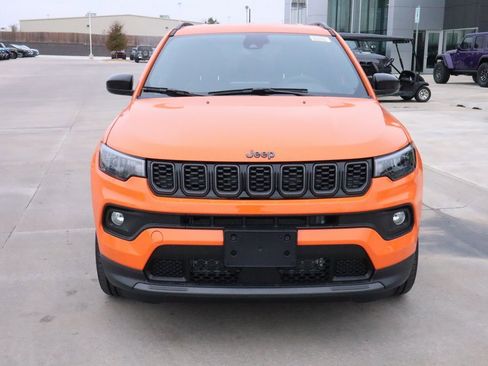New 2026 Jeep Compass Latitude image 9