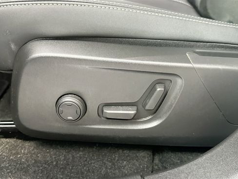 Certified 2024 Volvo C40 P8 Recharge Plus image 19