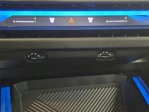 New 2026 BMW X3 xDrive30 w/ M Sport Package image 24