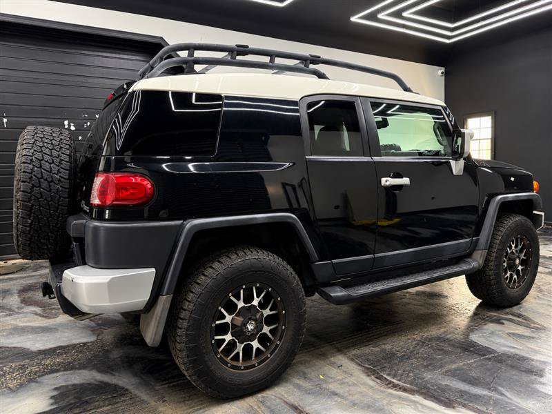 Used 2010 Toyota FJ Cruiser 4WD w/ Upgrade Pkg 2 image 7