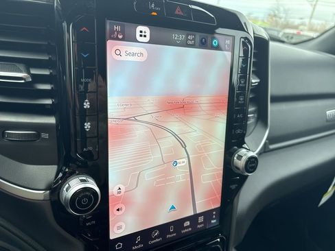 New 2026 RAM 1500 4x4 Crew Cab image 31