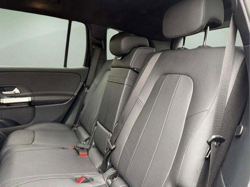 Certified 2022 Mercedes-Benz GLB 250 4MATIC image 22