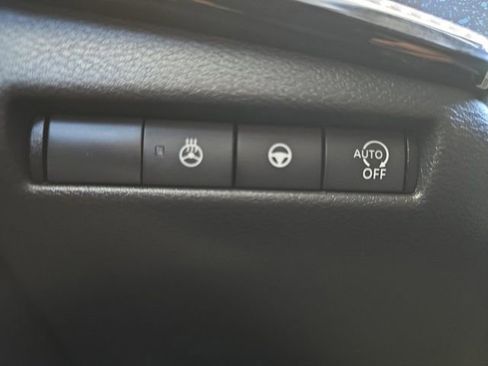 New 2026 Nissan Kicks SR image 10