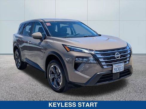Used 2025 Nissan Rogue SV FWD image 7