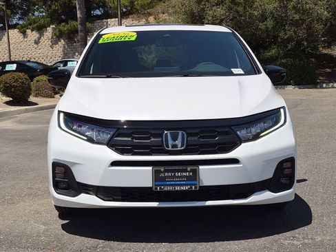 New 2026 Honda Odyssey Sport-L image 14