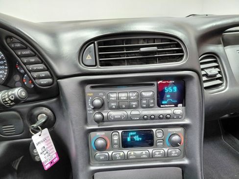 Used 2003 Chevrolet Corvette Convertible w/ Preferred Equipment Group1 image 34