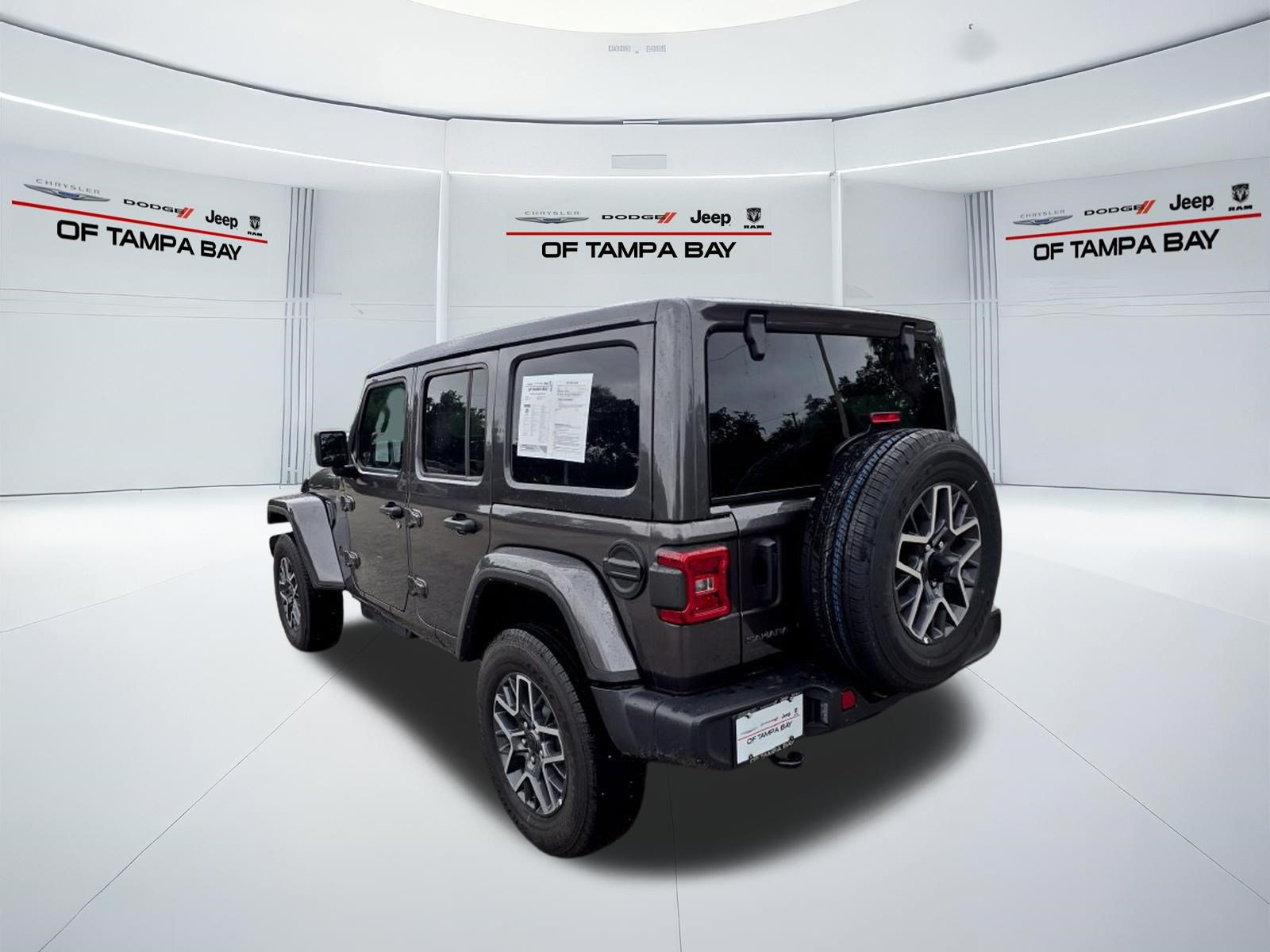 Used 2026 Jeep Wrangler Unlimited Sahara AWD/4WD image 4