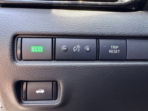 Used 2023 Nissan Sentra SV w/ All-Weather Package FWD image 19